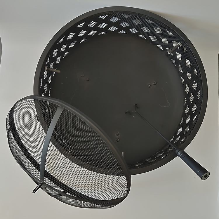 BBQ Grills With Circular Handles